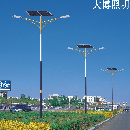 雙臂太陽(yáng)能路燈戶外亮化工程高光效主干道光伏LED路燈廠家批發(fā)